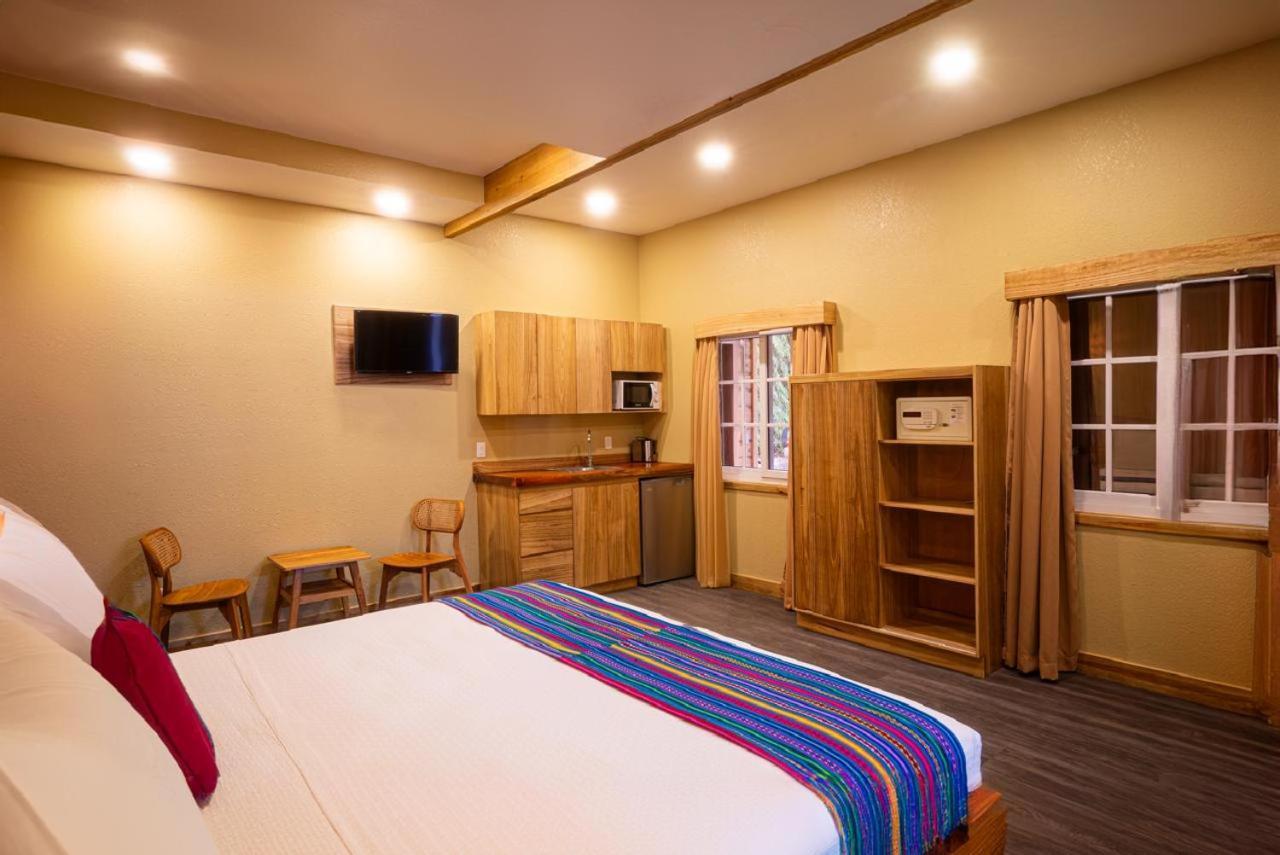 Mr. Tucan Hotel West End Luaran gambar