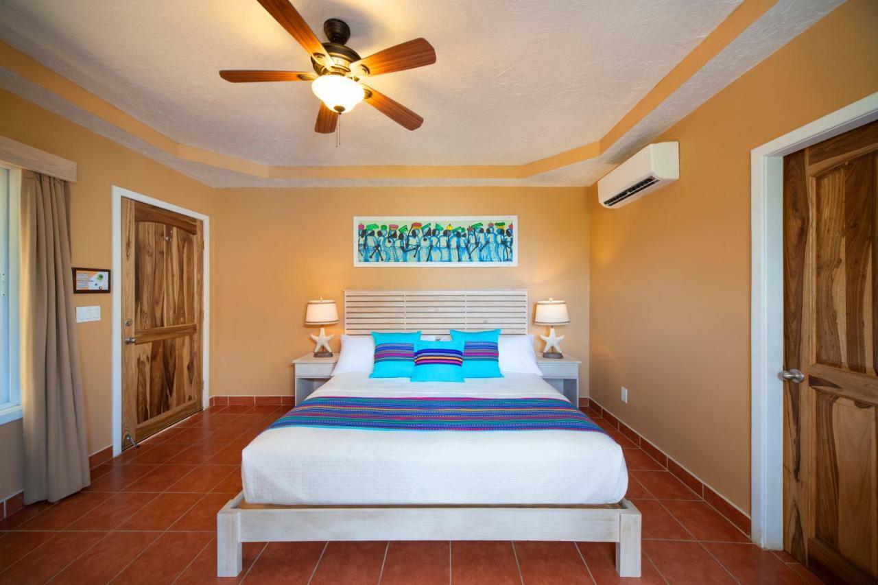 Mr. Tucan Hotel West End Luaran gambar